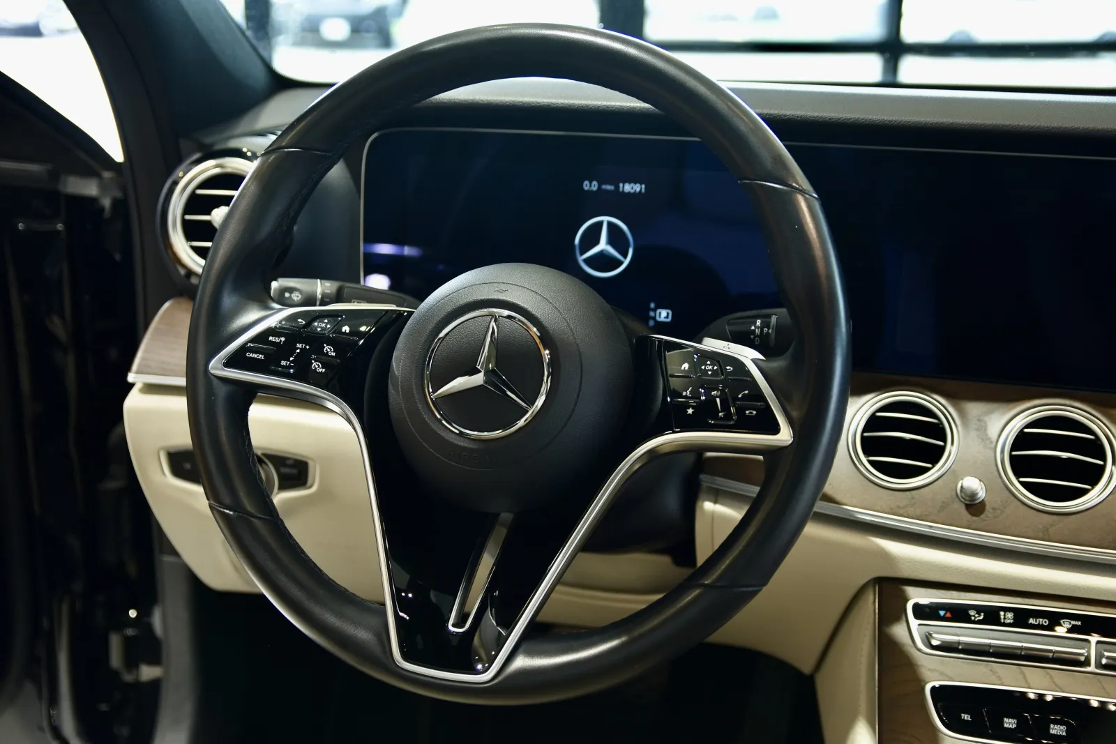 2023 Mercedes Benz E 350 4MATIC photo 24