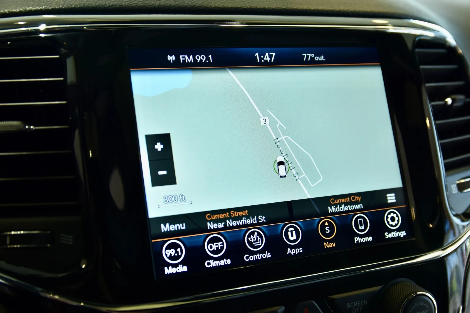 2022 Jeep Cherokee Laredo X Altitude photo 4