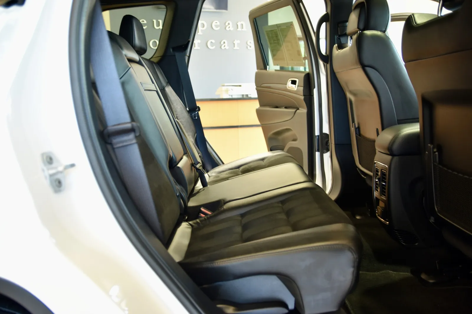2022 Jeep Cherokee Laredo X Altitude photo 26