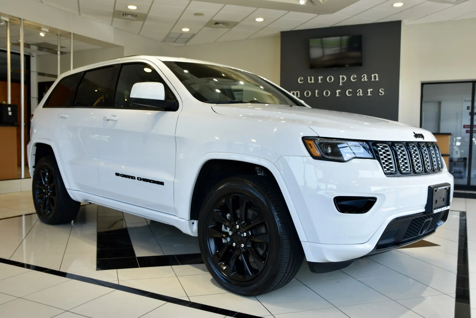 White 2022 Jeep Grand Cherokee WK Laredo X Altitude pkg for sale in Middletown, CT