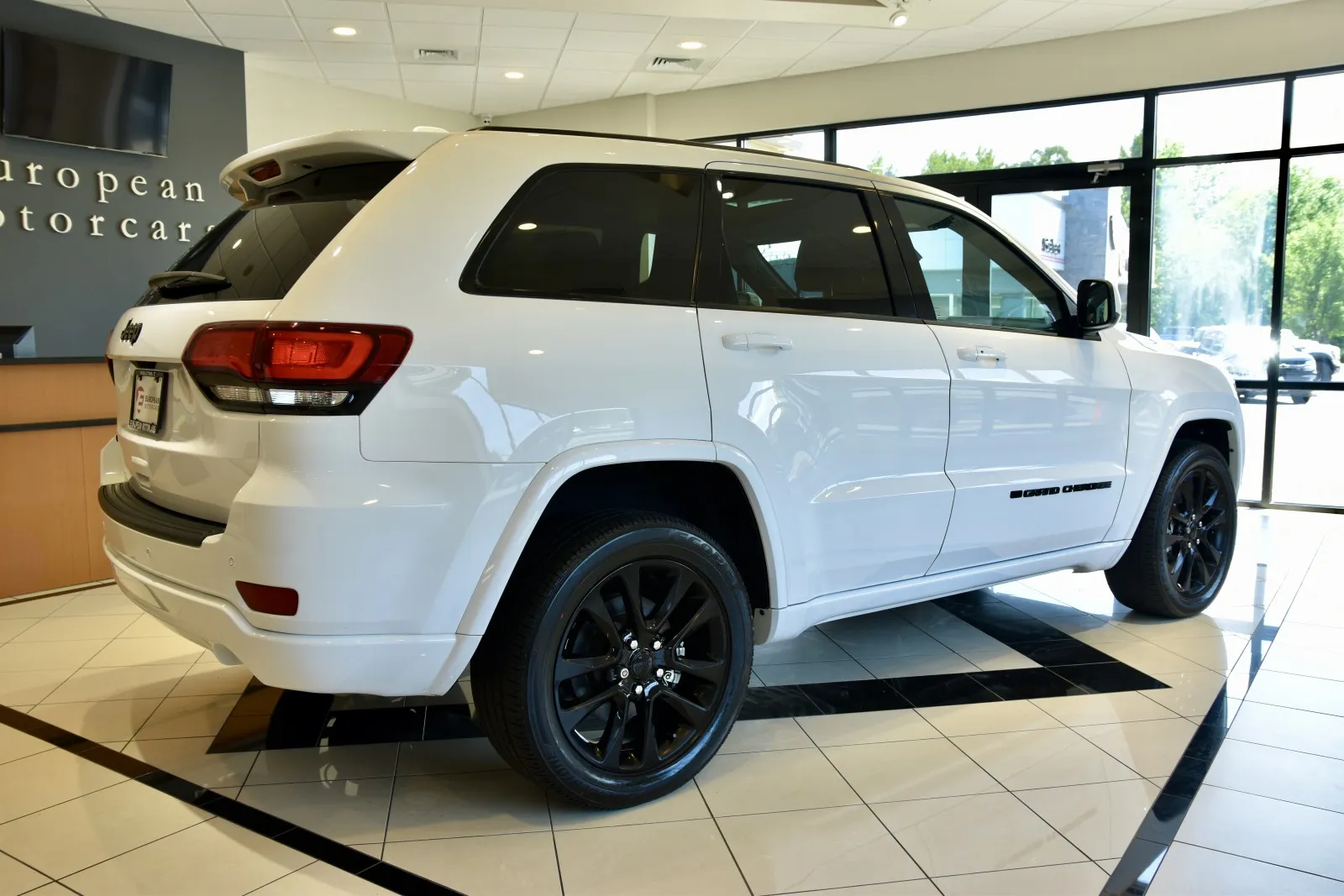 2022 Jeep Cherokee Laredo X Altitude photo 21