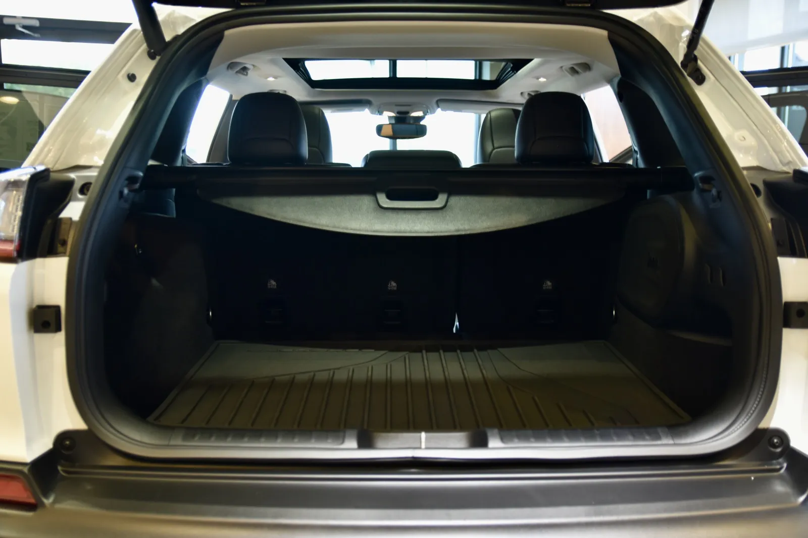 2021 Jeep Cherokee Limited photo 24