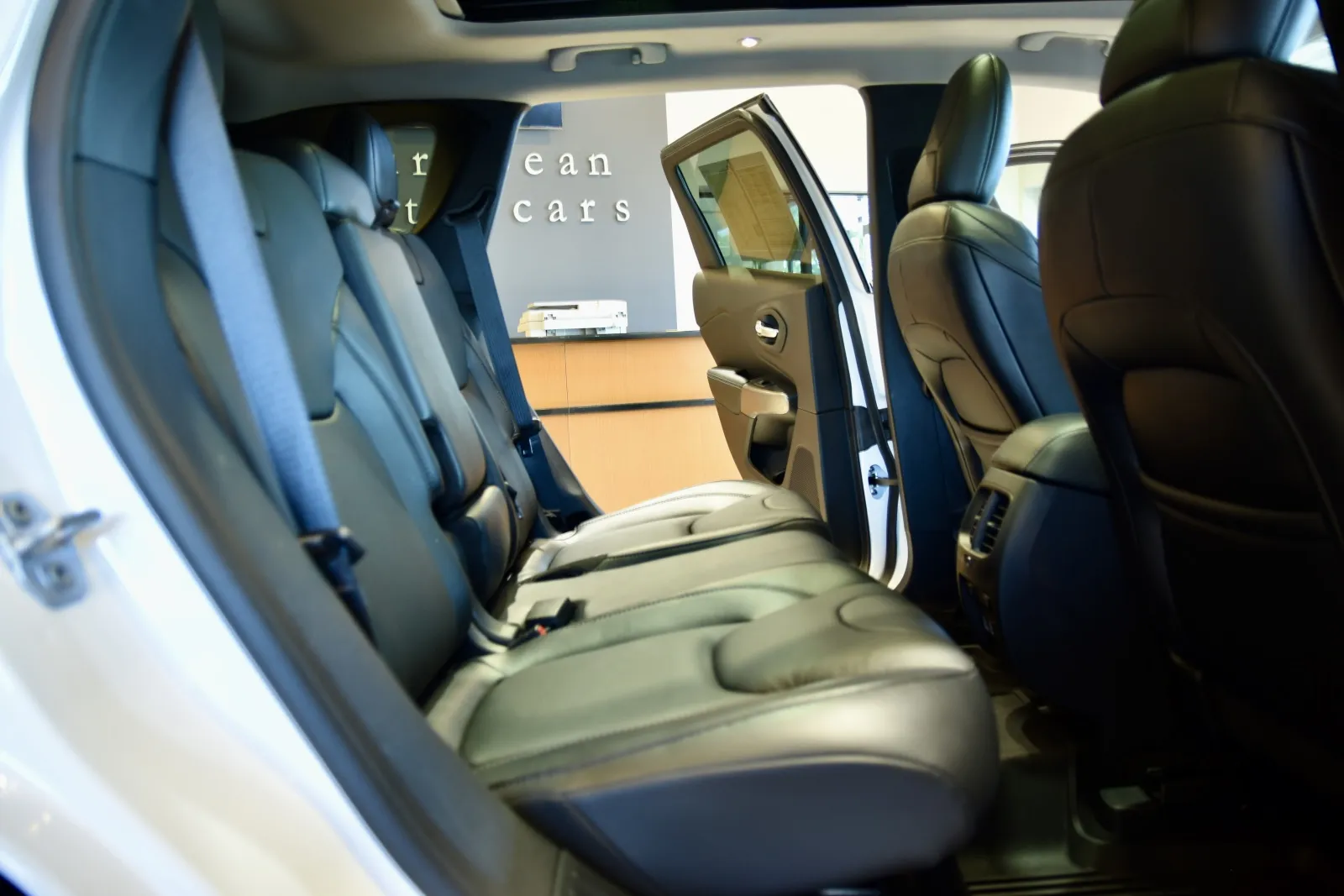 2021 Jeep Cherokee Limited photo 6