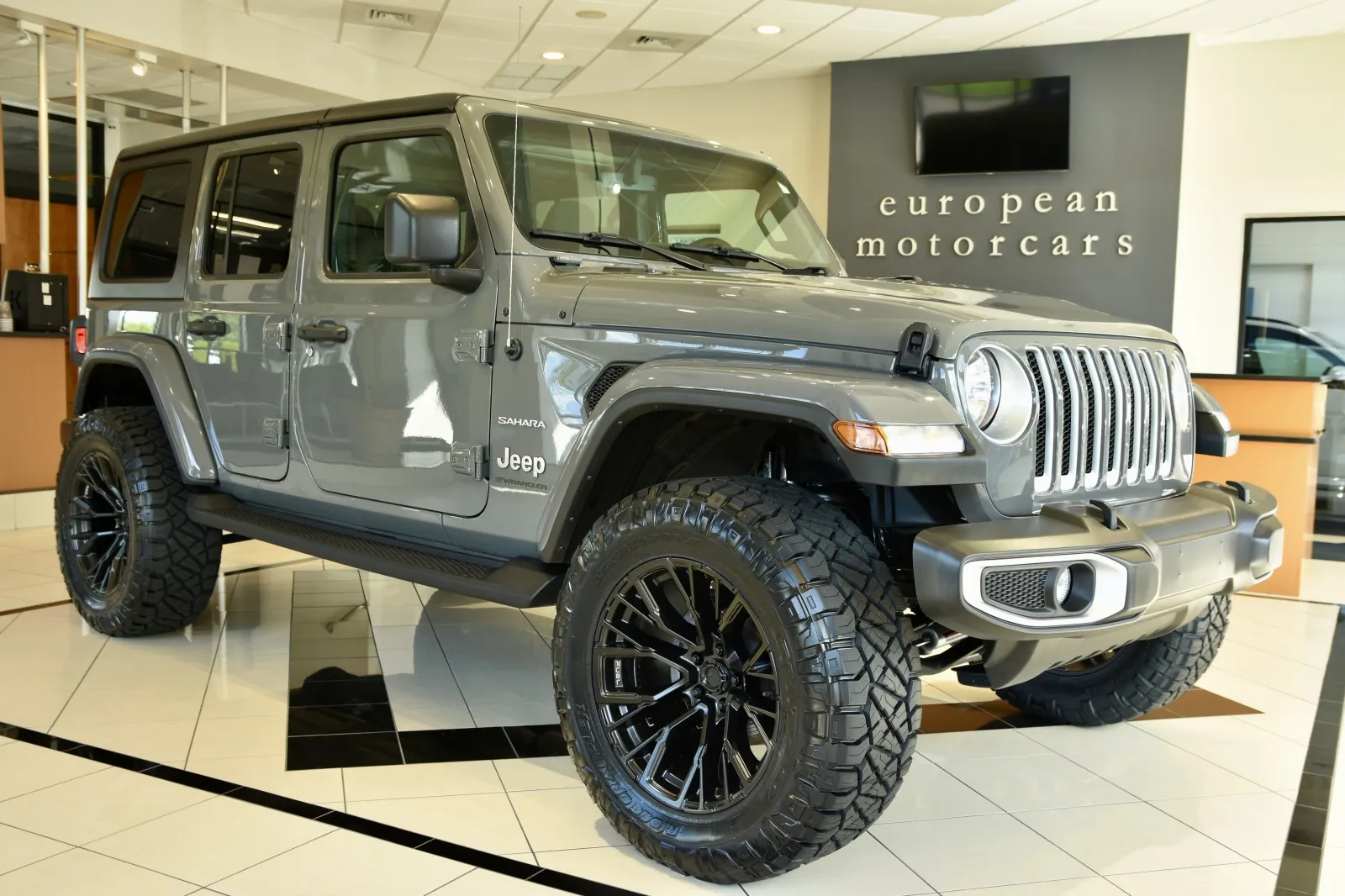 Gray 2023 Jeep Wrangler Sahara for sale in Middletown, CT