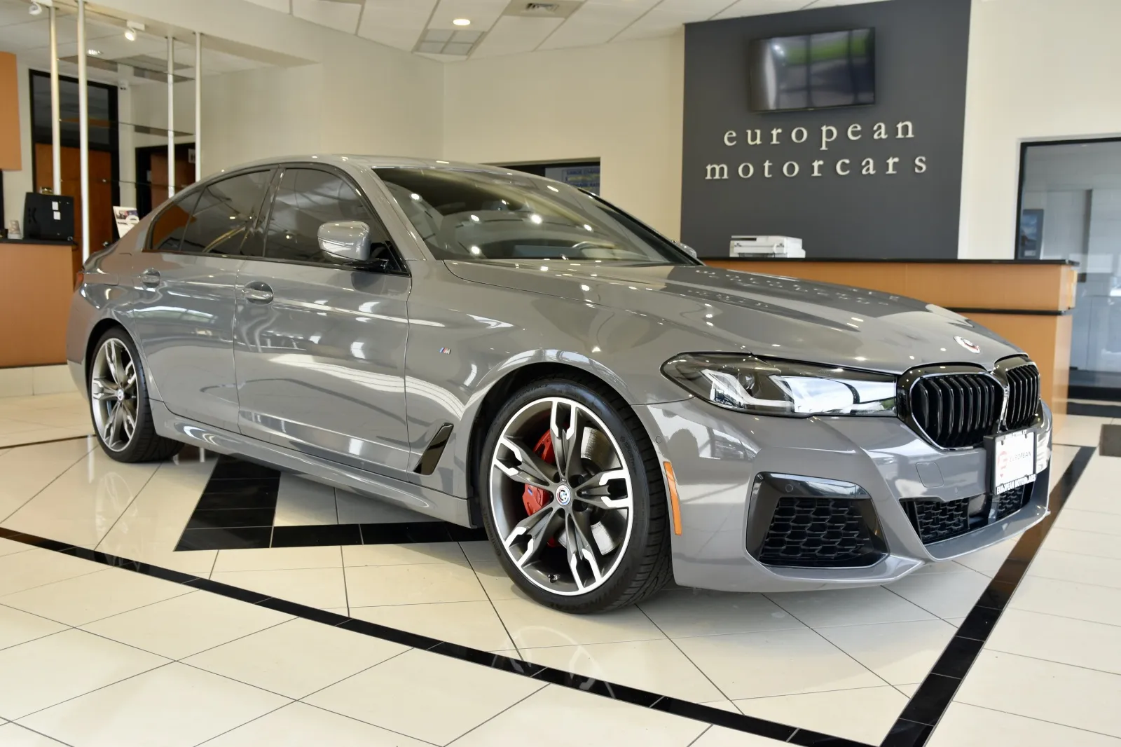 Gray 2021 BMW 5 Series M550i xDrive for sale in Middletown, CT
