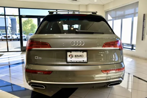 More photos of 2024 Audi Q5 quattro S line Prem Plus 45 TFSI at European Motorcars, CT