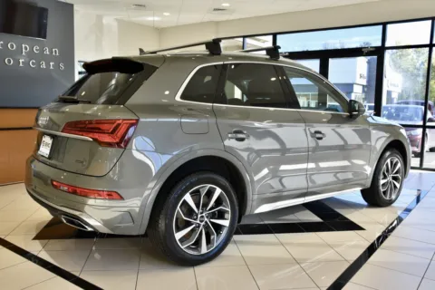 More photos of 2024 Audi Q5 quattro S line Prem Plus 45 TFSI at European Motorcars, CT