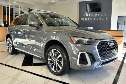 Gray 2024 Audi Q5 quattro S line Prem Plus 45 TFSI for sale in Middletown, CT