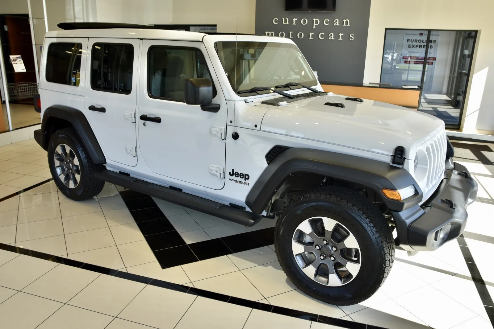 2022 Jeep Wrangler Unlimited Sport photo 2