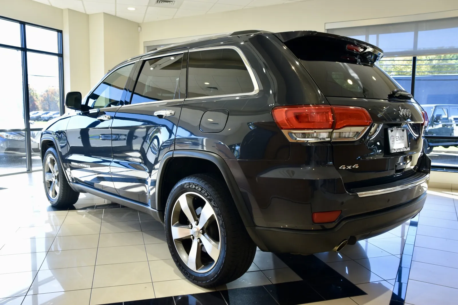 Another view of 2014 Jeep Grand Cherokee Limited for sale in Middletown, CT at European Motorcars