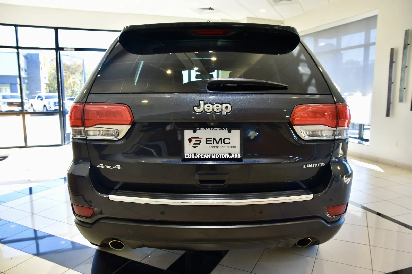 More photos of 2014 Jeep Grand Cherokee Limited at European Motorcars, CT