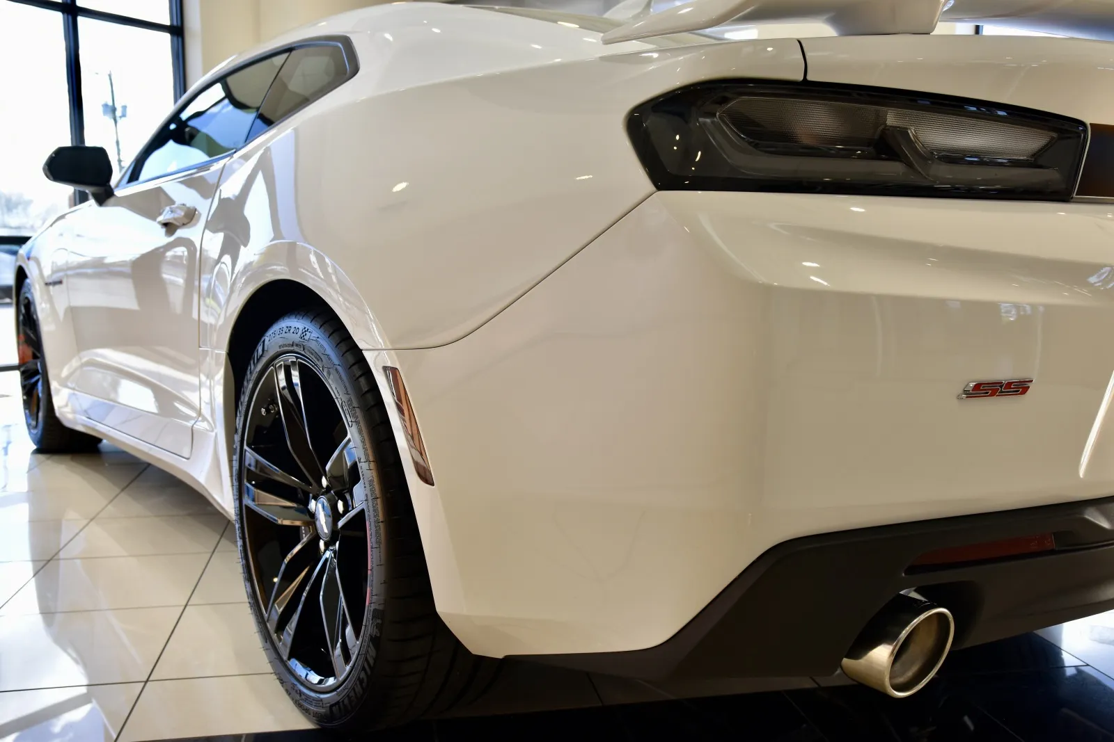 2018 Chevrolet Camaro SS photo 4