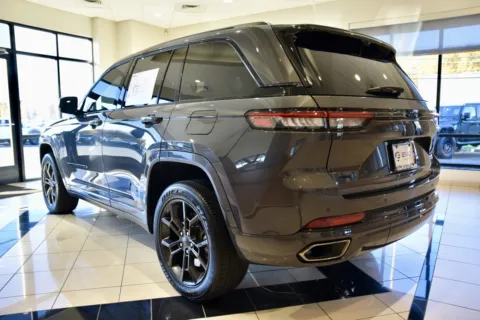 More photos of 2023 Jeep Grand Cherokee 30th Anniversary 4xe at European Motorcars, CT