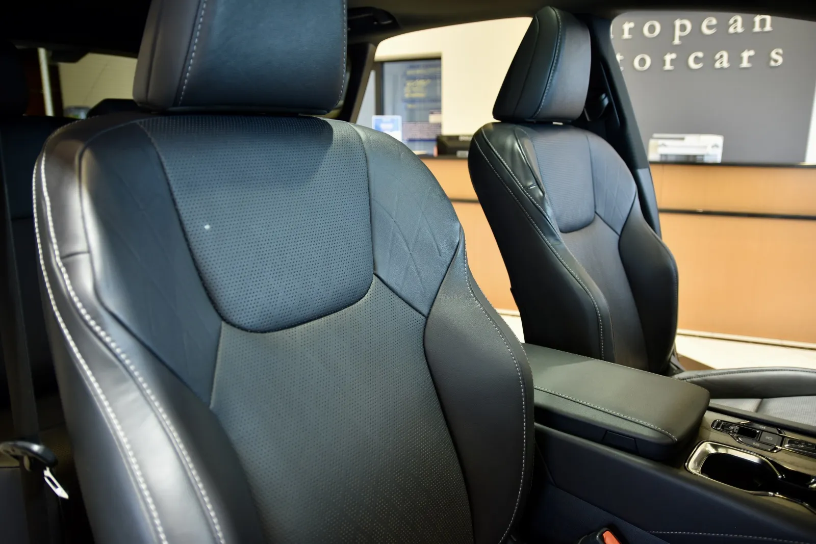 2023 Lexus RX 350 - Photo 25