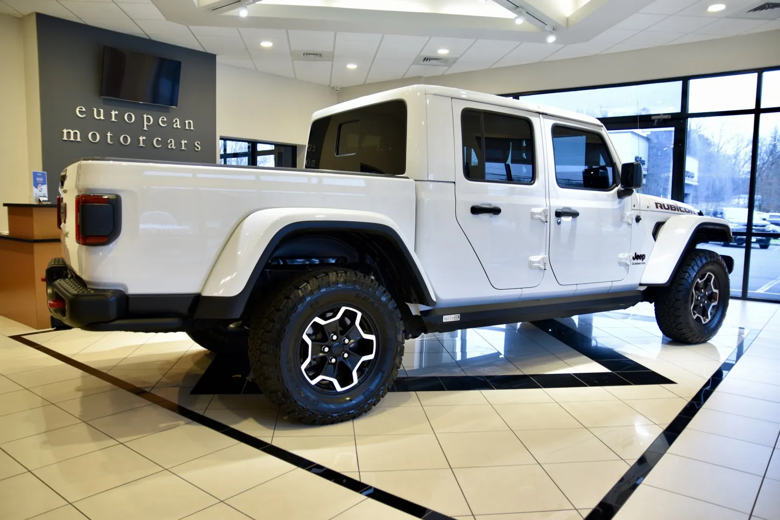 2020 Jeep Gladiator Rubicon photo 3