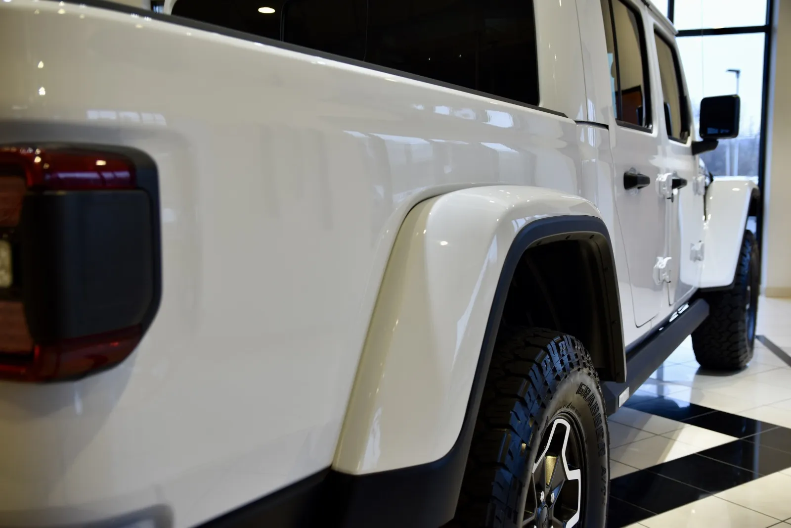 2020 Jeep Gladiator Rubicon photo 4