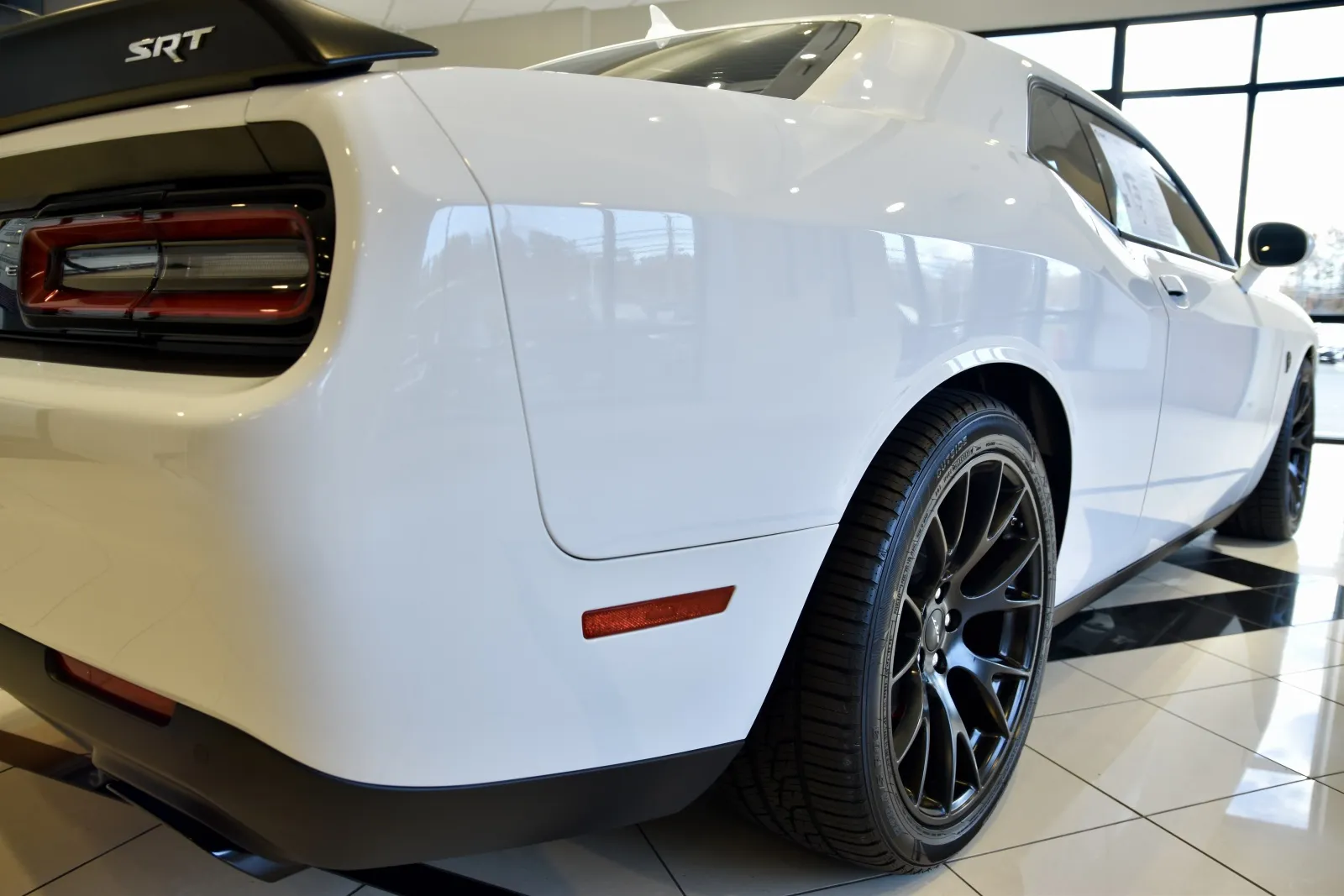 2015 Dodge Challenger SRT8 Hellcat photo 4