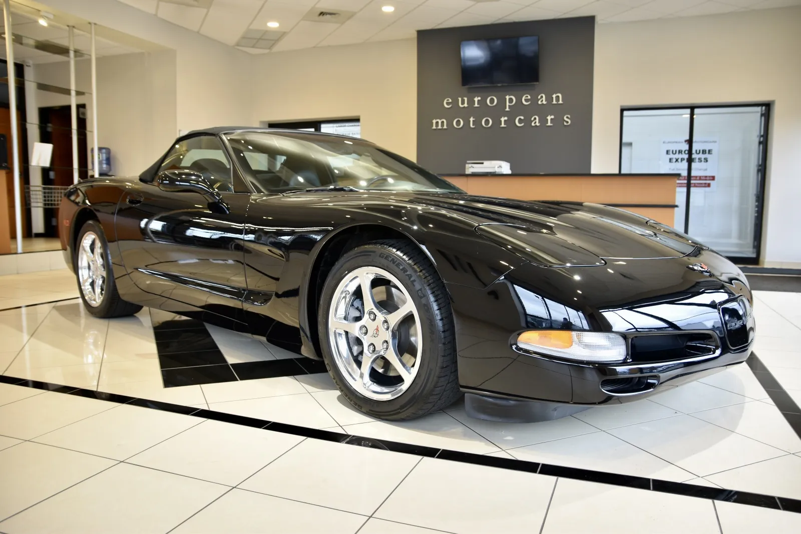 2004 Chevrolet Corvette