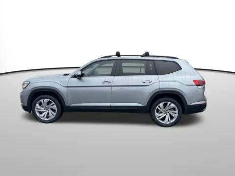 Photos of 2022 Volkswagen Atlas 3.6L V6 SE w/Technology for sale in Washougal, WA at Westlie Ford