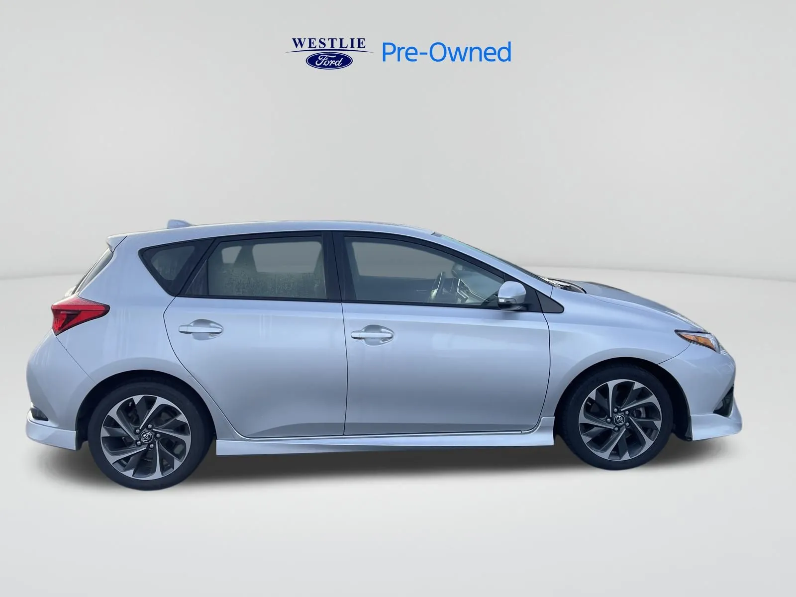 Silver 2017 Toyota Corolla iM for sale in Washougal, WA