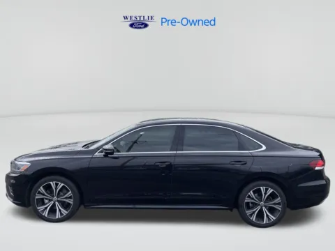 Black 2021 Volkswagen Passat 2.0T SE for sale in Washougal, WA