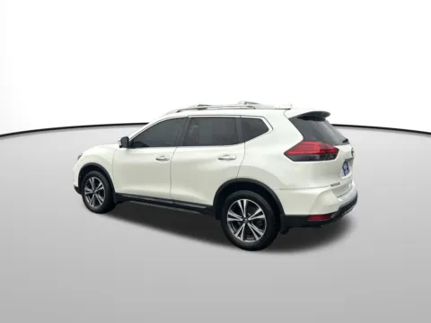 Another view of 2017 Nissan Rogue SL for sale in Washougal, WA at Westlie Ford