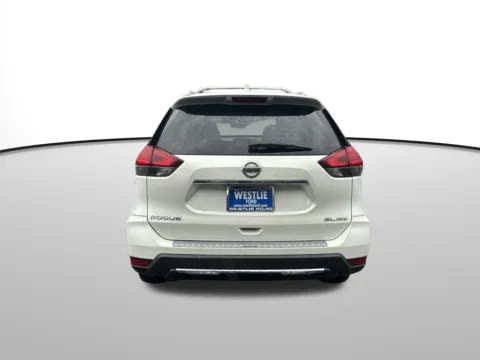 More photos of 2017 Nissan Rogue SL at Westlie Ford, WA