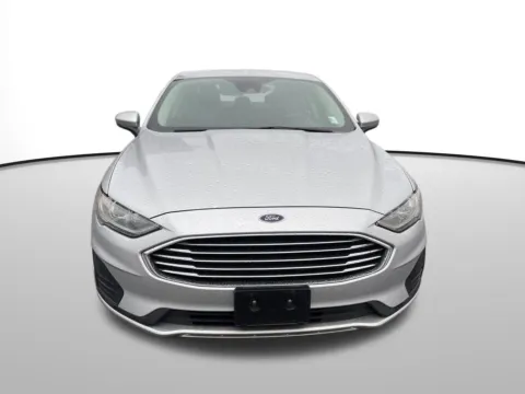 More photos of 2019 Ford Fusion SE at Westlie Ford, WA