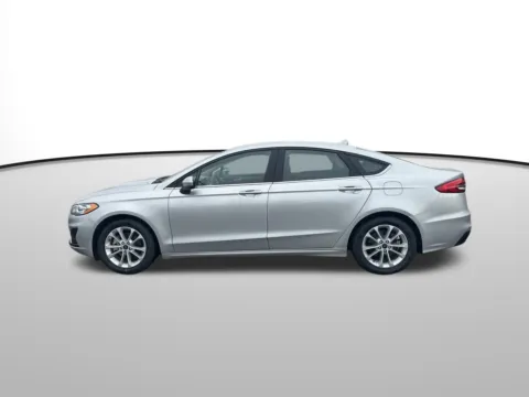Photos of 2019 Ford Fusion SE for sale in Washougal, WA at Westlie Ford