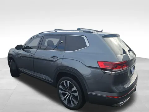 More photos of 2022 Volkswagen Atlas 3.6L V6 SEL Premium R-Line at Westlie Ford, WA