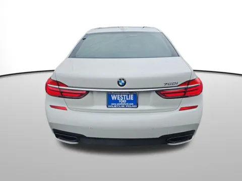 More photos of 2017 BMW 7 Series 750i at Westlie Ford, WA