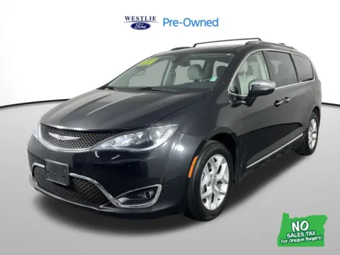 Black 2020 Chrysler Pacifica Limited for sale in Washougal, WA