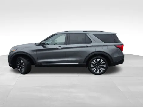 Photos of 2026 Ford Explorer Platinum for sale in Washougal, WA at Westlie Ford