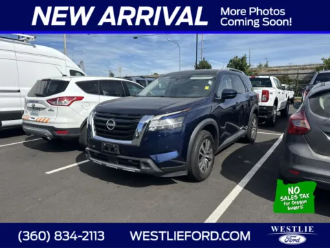 More photos of 2023 Nissan Pathfinder SL at Westlie Ford, WA