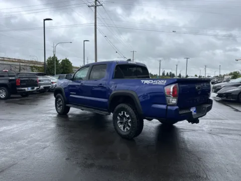 More photos of 2022 Toyota Tacoma at Westlie Ford, WA