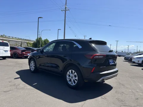 More photos of 2023 Ford Escape Active at Westlie Ford, WA