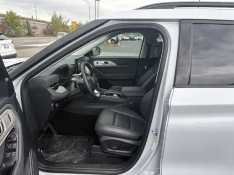 More photos of 2025 Ford Explorer Active at Westlie Ford, WA