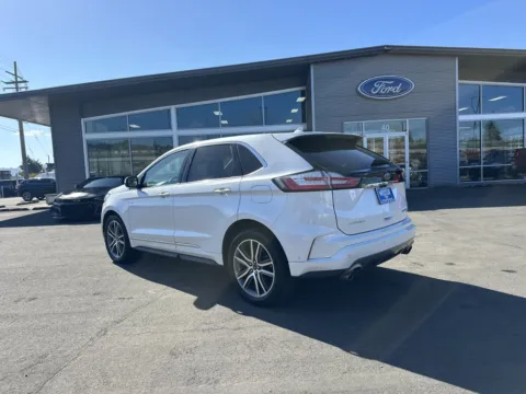 More photos of 2019 Ford Edge Titanium at Westlie Ford, WA
