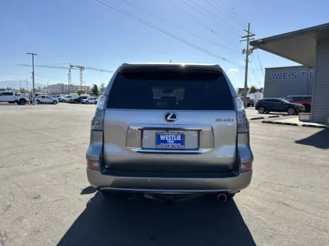 More photos of 2022 Lexus GX 460 at Westlie Ford, WA