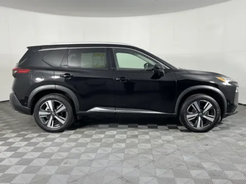 More photos of 2023 Nissan Rogue SL at Westlie Ford, WA