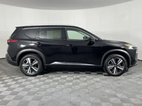 More photos of 2023 Nissan Rogue SL at Westlie Ford, WA