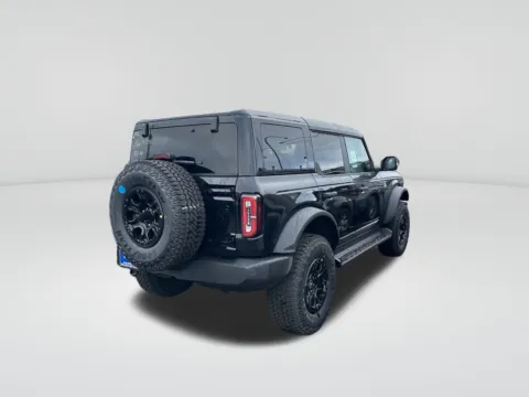 More photos of 2025 Ford Bronco Outer Banks at Westlie Ford, WA