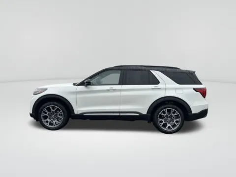 Photos of 2025 Ford Explorer Platinum for sale in Washougal, WA at Westlie Ford