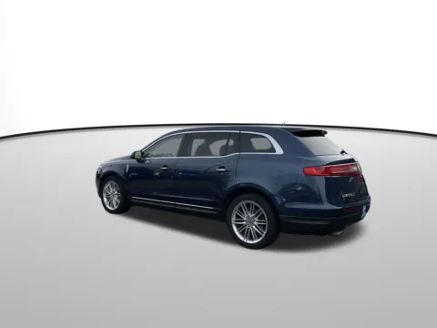 Another view of 2017 Lincoln MKT Elite for sale in Washougal, WA at Westlie Ford