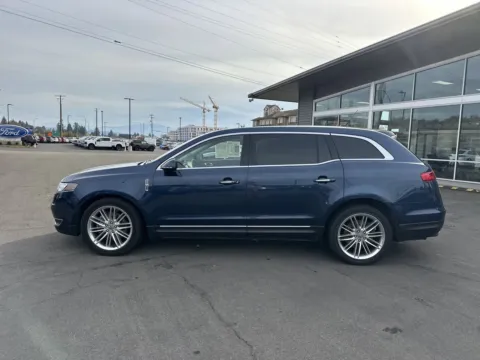 Photos of 2017 Lincoln MKT Elite for sale in Washougal, WA at Westlie Ford