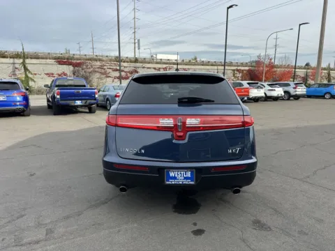 More photos of 2017 Lincoln MKT Elite at Westlie Ford, WA