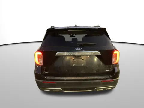 More photos of 2024 Ford Explorer XLT at Westlie Ford, WA