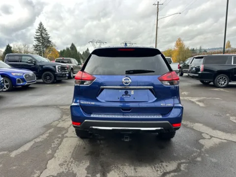 More photos of 2018 Nissan Rogue SL at Westlie Ford, WA