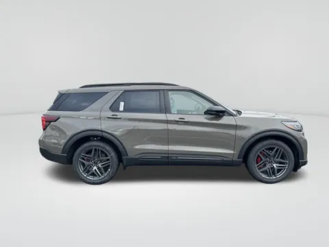 Another view of 2026 Ford Explorer ST for sale in Washougal, WA at Westlie Ford