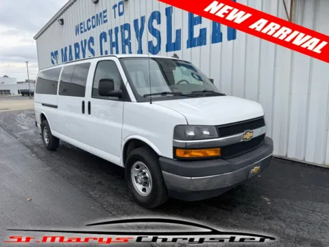 White 2019 Chevrolet Express 3500 LT for sale in Saint Marys, OH